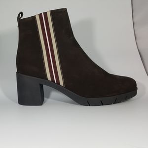 The Flexx Brown Suede Ankle Boot with Stripe
